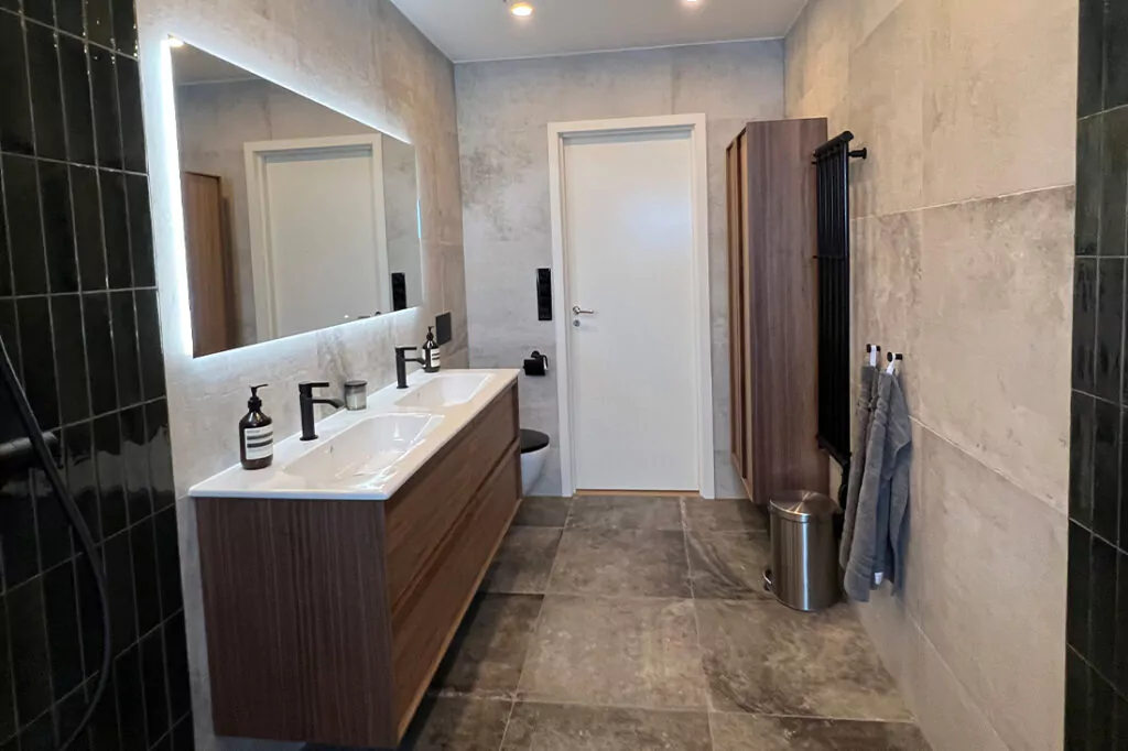 Badrumsrenovering Stockholm, resultatet är ett modernt badrum